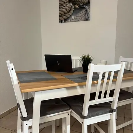 Moeblierte Mit Ruhiger Terrasse In Bester Lage Fuer Feriengaeste Und Beruflich Reisende 아파트 Ottersberg