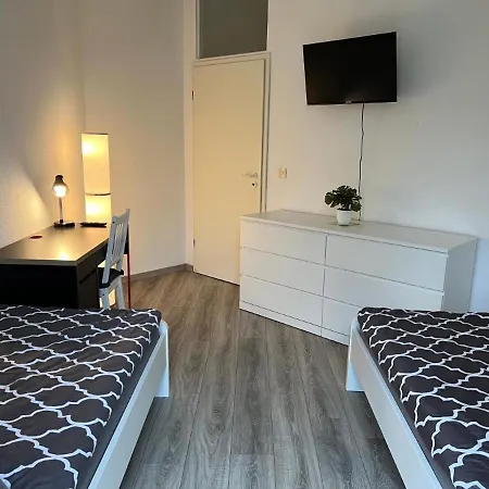 Moeblierte Mit Ruhiger Terrasse In Bester Lage Fuer Feriengaeste Und Beruflich Reisende 아파트 Ottersberg
