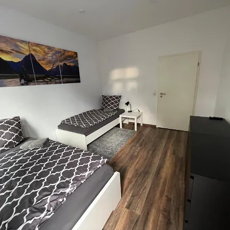 아파트 Moeblierte Mit Ruhiger Terrasse In Bester Lage Fuer Feriengaeste Und Beruflich Reisende *