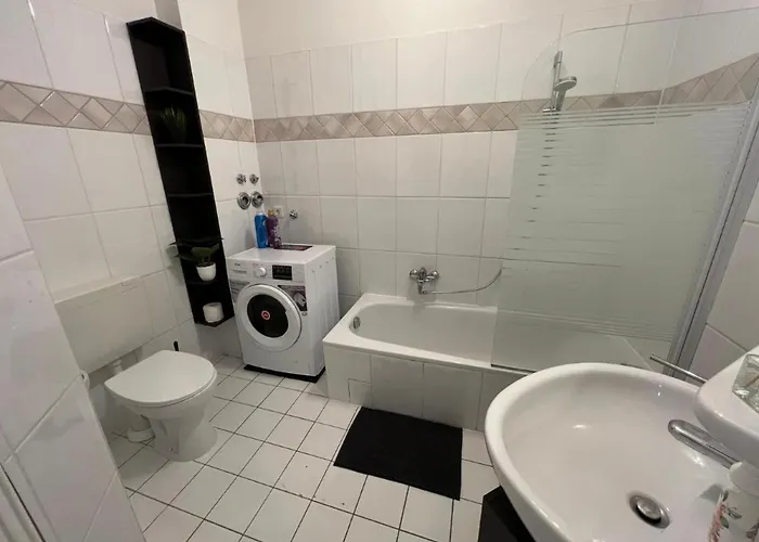 Moeblierte Mit Ruhiger Terrasse In Bester Lage Fuer Feriengaeste Und Beruflich Reisende *