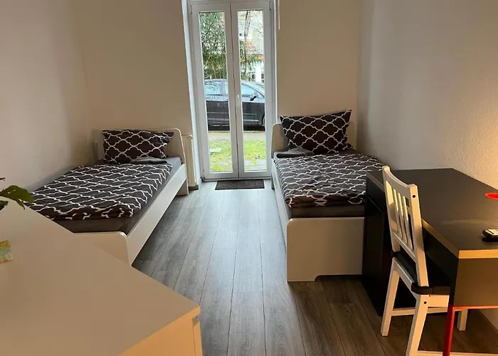 Lägenhet Moeblierte Mit Ruhiger Terrasse In Bester Lage Fuer Feriengaeste Und Beruflich Reisende