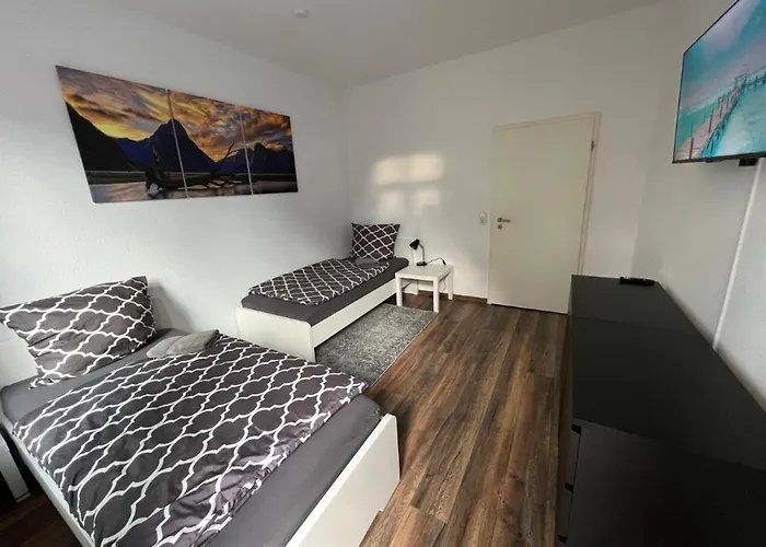 Lägenhet Moeblierte Mit Ruhiger Terrasse In Bester Lage Fuer Feriengaeste Und Beruflich Reisende *